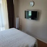 за гости ,,1в-15