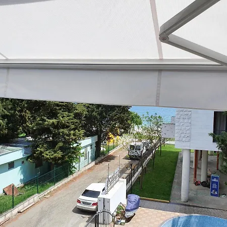 Amara-boutique&design - 2 стаен Апартамент Равда