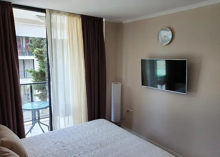 Amara-boutique&design - 2 стаен * Равда